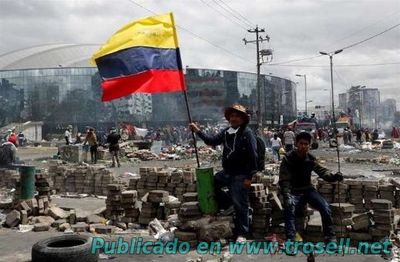 Ecuador levanta toque de queda temporalmente