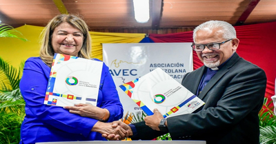 MPPE firma convenio con Asociación Venezolana de Educación Católica