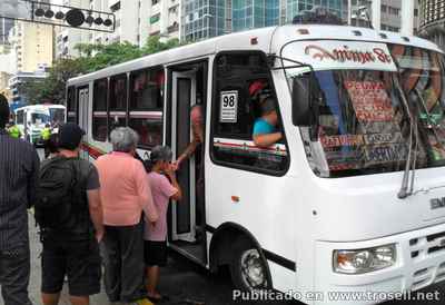 #Pasaje mínimo en Municipio #Libertador sube oficialmente a 700 Bs a partir de hoy #1Nov