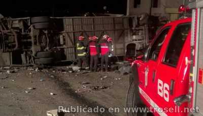 Accidente de Bus con Destino Perú causó la muerte de varios Venezolanos