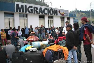 Ecuador aceptará menores de edad sin pasaporte.